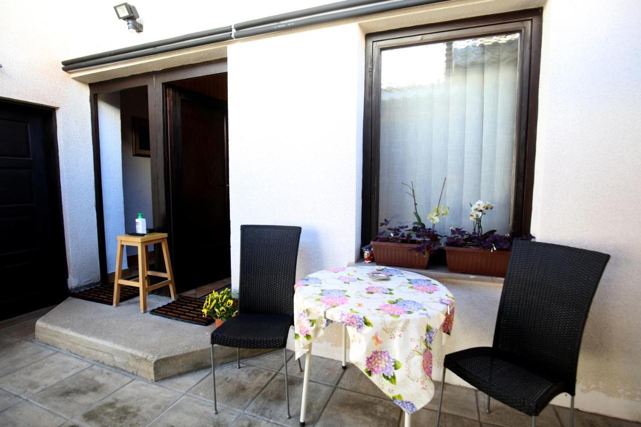 Apartment Jezerka Церкниця Екстер'єр фото