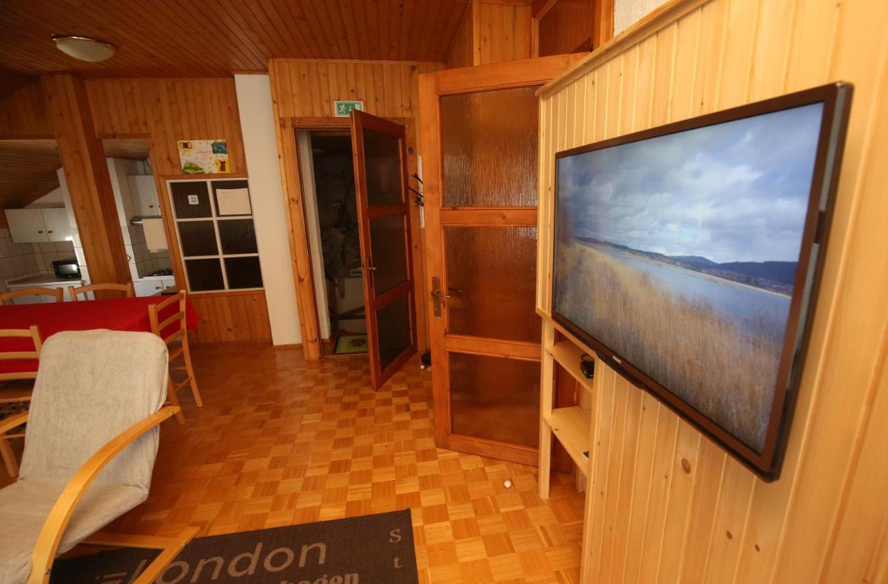 Apartment Jezerka Церкниця Екстер'єр фото